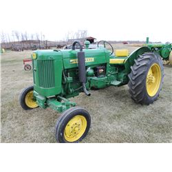 JOHN DEERE 445 ARGENTINE TRACTOR (RUNNING)