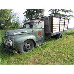 1948 FORD F155 STOCK TRUCK