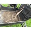 Image 10 : HORSE DRAWN DOCTOR'S BUGGY (BLACK)