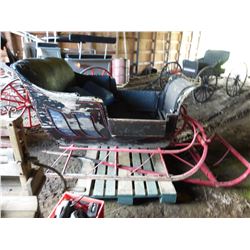 BLACK SLEIGH (NEEDS REPAIR)
