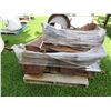 Image 4 : PALLET WITH STOVE PARTS & PIECES
