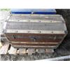 Image 1 : STEAMER TRUNK