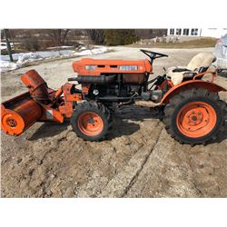 KUBOTA B6100 TRACTOR