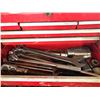 Image 4 : BENCH TOP TOOL BOX WITH CONTENTS