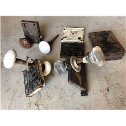 LOT OF ANTIQUE DOOR HARDWARE
