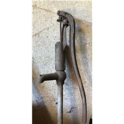 ANTIQUE HAND PUMP W / MOUNTING PIPE