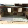 Image 3 : DOLLHOUSE W/ 5 ROOMS + 2 LEVELS