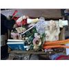 Image 9 : BOX OF MISC. KNICK KNACKS