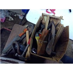 BOX OF MISC TOOL AND AXE HEAD
