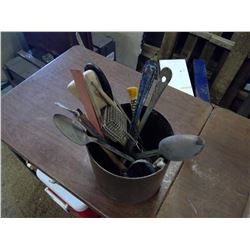 KITCHEN UTENSILS