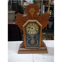 WALLCLOCK W/ HANDPAINTED DESIGN W/ PENDULUM