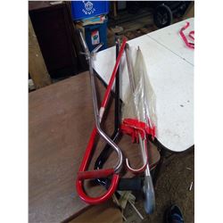 4 CANES AND AN UMBRELLA