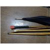 Image 2 : 4 CANES AND AN UMBRELLA