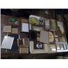 Image 1 : LOT OF PICTURE FRAMES