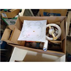 BOX OF VARIOUS LIGHT BULBS, MANY SHAPES AND SIZES