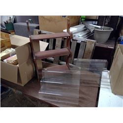 1 WOODEN AND 2 PLASTIC DISPLAY STANDS