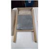 Image 1 : METAL WASHBOARD
