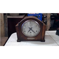 ENFIELD MANTLE CLOCK W/PENDULUM