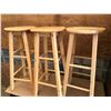 Image 1 : 3 WOODEN BAR STOOLS