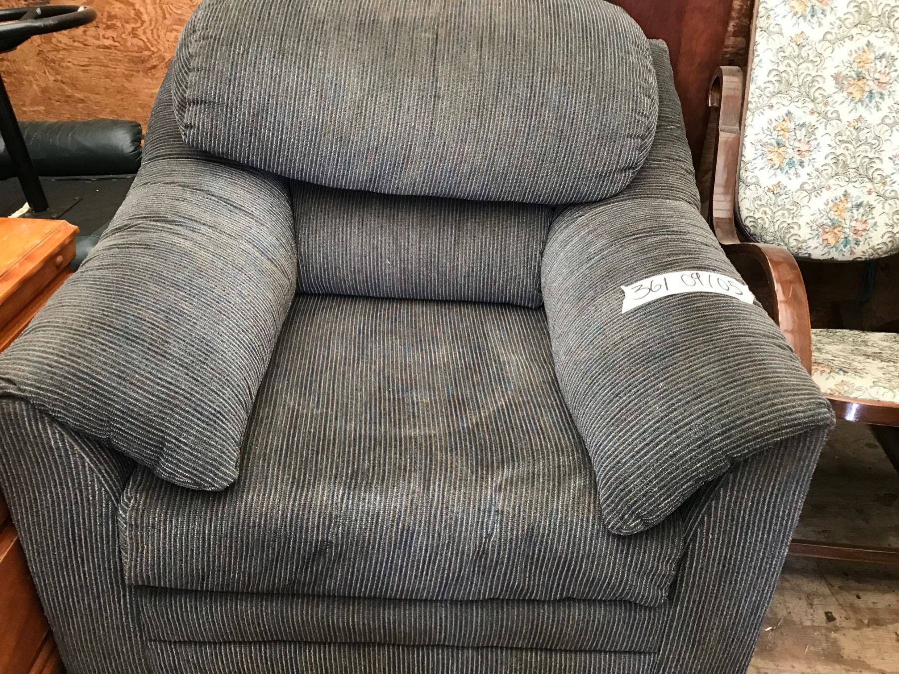 OLD LIVING ROOM CHAIR Schmalz Auctions