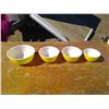 Image 1 : 4 YELLOW PYREX BOWLS