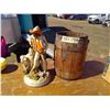 Image 1 : OLD WOODEN BARREL+ LAWN ORNAMENT WESTERN STYLE