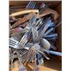Image 3 : Box of Cutlery