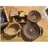 Image 2 : Lot of Wicker Baskets