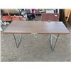 Image 1 : Folding Table