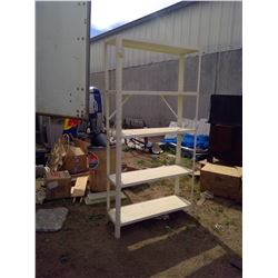 ONE WHITE METAL SILVING 5FT7"IN HIGH 3FT WIDE 1FT DEEP