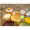 Image 3 : LOT OF TUPERWARE/PLASTIC CONTAINERS + COLEMAN WATER JUG