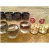 Image 3 : 11 CLEAR GLASSES WITH BLACK GLITER + 12 DRINKING GLASSES
