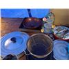Image 6 : PLACEMATS + PANS/ FRYING PANS + OVEN DISHES + STRAINER