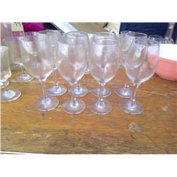8 WINE GLASSES