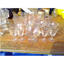 SMALL DRINKING GLASSES