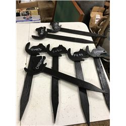 ANIMAL GARDEN STICKS