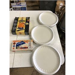 6 PLATES+ CHICKEN ROASTER+ DIRTZ BUTTON-MAKER KIT