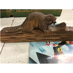 WOODEN BEAVER DÉCOR