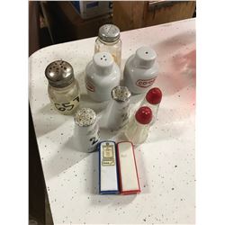 SALT AND PEPPER SHAKERS COOP/ESSO