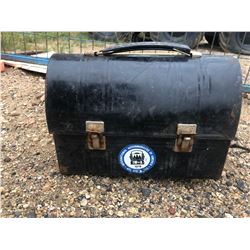 VINTAGE IWA LUNCH BUCKET