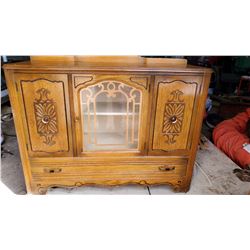 WOODEN 3 DOOR + 1 DRAWER DRESSER 48H X 36W X 17"D