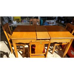 DINING ROOM TABLE W/ 4 CHAIRS & 12" LEAF 30.5H X 60W X 31.5"D