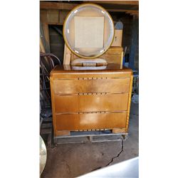 WOODEN 3 DRAWER DRESSER W/ MIRROR