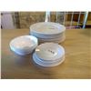 Image 1 : 5 WHITE PLATES 4 BOWLS CORELLE AND BANBURY
