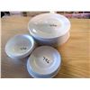 Image 2 : 5 WHITE PLATES 4 BOWLS CORELLE AND BANBURY
