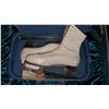 Image 2 : SUTICASE, TRAVEL BAG, ICE SKATES