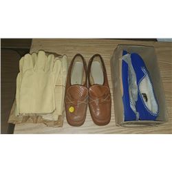 TWO PAIRS OF LADIES SHOES, THREE PAIRS OF GLOVES