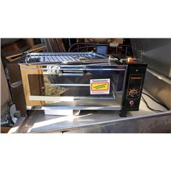 BRAND NEW TOASTMASTER TOASTER OVEN