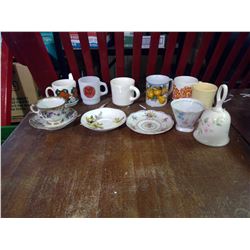 LOT OF MUGS AND TEACUPS