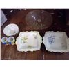Image 1 : 2 ROYAL ALBERT PLATES + 2 BIRD CUPS + SEVING BOWL